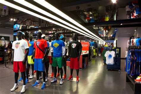 Shop Adidas at NYC's Best Sports Specialty Store for Athletes .